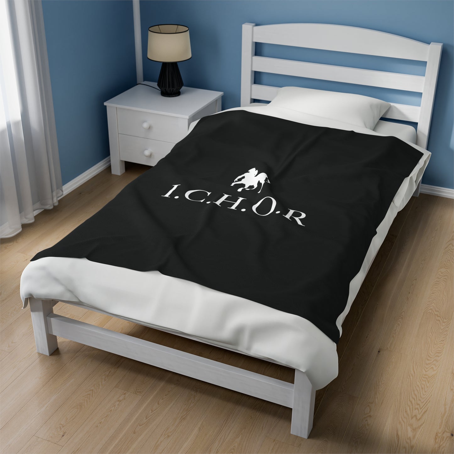 Classic I.C.H.O.R. Colorful Velveteen Plush Blanket - Cozy Abstract Design for Relaxation