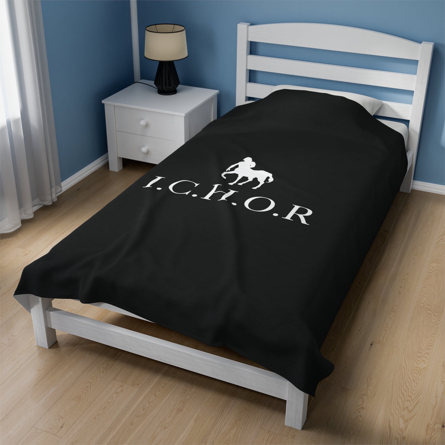 Classic I.C.H.O.R. Colorful Velveteen Plush Blanket - Cozy Abstract Design for Relaxation